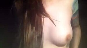 Exkluzívne fetišové video s mladou amatérskou Latinou s veľkým penisom