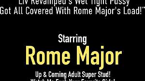 Livsin märkä ja tiukka pillu saa runsaan lastin Rome Majorsin massiiviselta kyrvältä käsityön ja syvän kurkun jälkeen