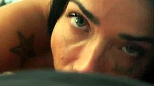 Ana Darks yang sensual memikat di belakang dan pertemuan oral-anal dengan akhiran wajah dalam filem dewasa ini dari Brazil
