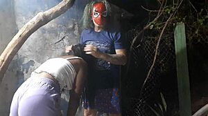Spider Man ยั่วยวนสาวมือใหม่ในงานปาร์ตี้ฮัลโลวีน โดนจับตั้งกล้อง