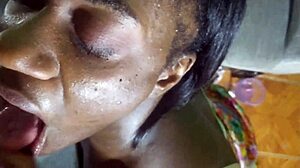 Fernanda, en chokladskinnad skönhet, får en intensiv ansiktsbehandling i en klimax i bukakestil
